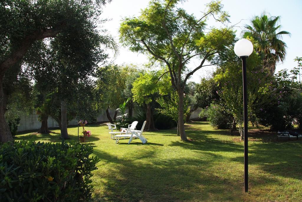 Agriturismo Villa Tommaso Torre dell'Orso Eksteriør billede